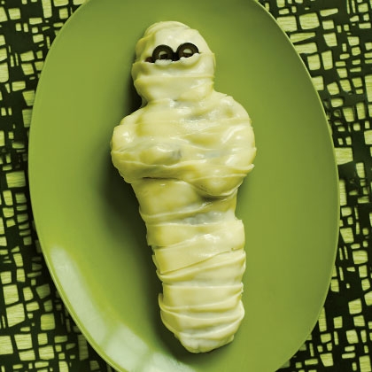 mummy-meatloaf-halloween-recipe-photo-420-FF1010TRICKA05
