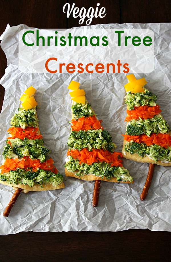 Veggie Christmas Cheese Crescents