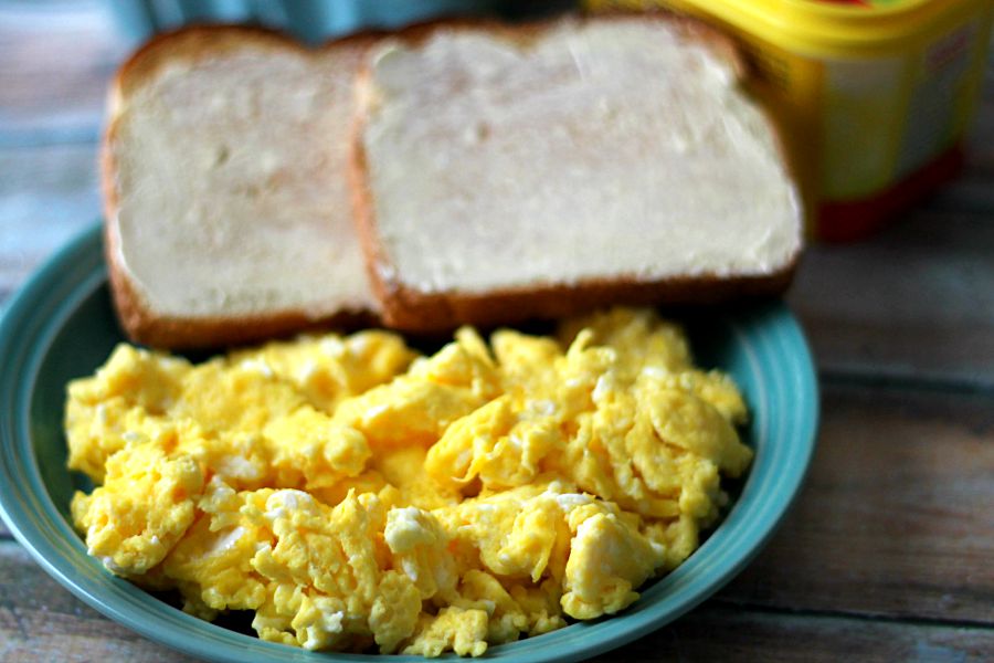 Fluffy Eggs Made With I Can't Believe It's Not Butter