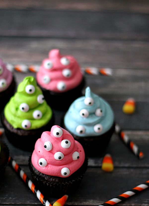 Spooky Eye Monster Cupcakes