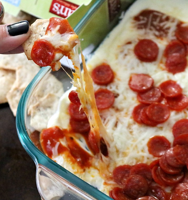 Pizza Dip, cheesy!