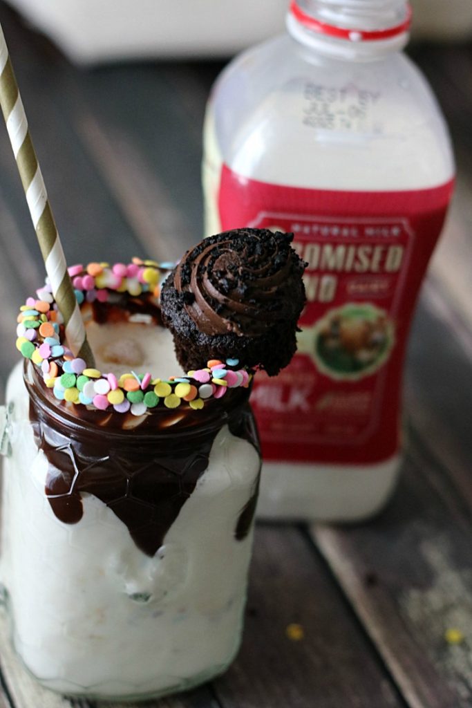 Promised LAND Milkshake