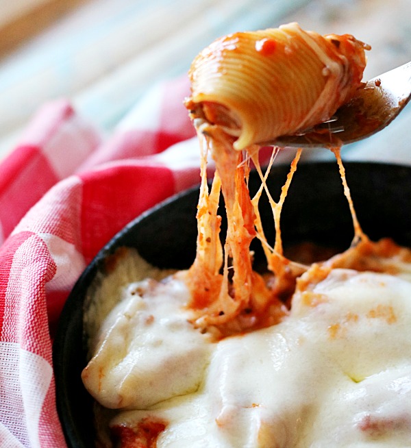 cheesy-sausage-stuffed-shells