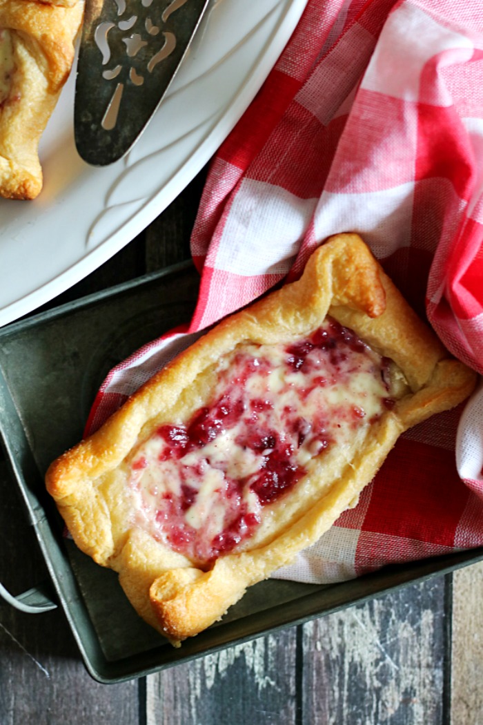 vanilla-bean-cranberry-danish