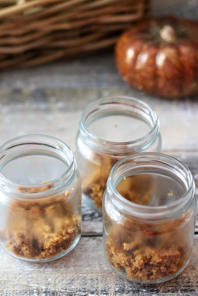 Gingerbread in Jars (1 of 1)